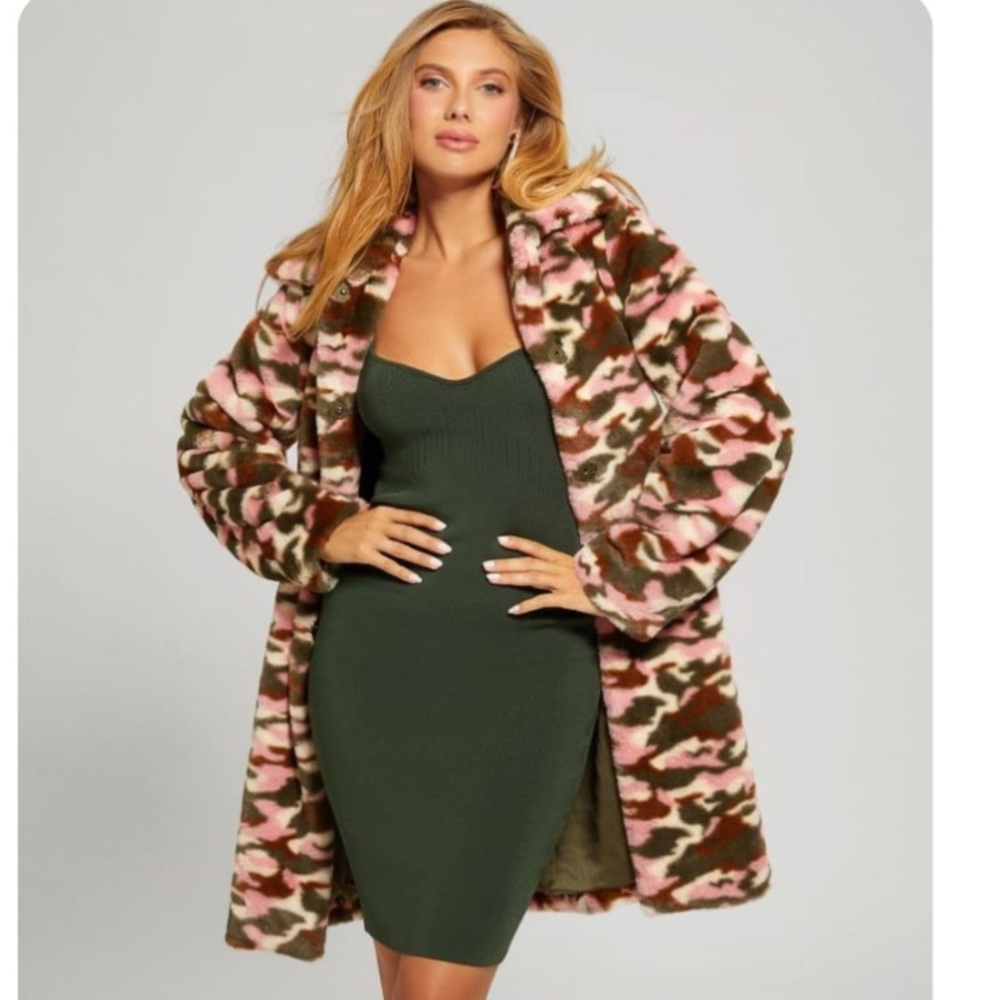 GUESS Women’s  Amira pink Camo Combo Faux-Fur Coat Size XS
